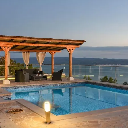 Villa Split Rustic House On The Hill For 10 People Podstrana