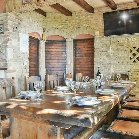 Split Rustic House On The Hill For 10 People Podstrana