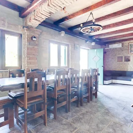 Villa Split Rustic House On The Hill For 10 People Podstrana