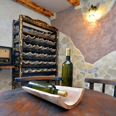 Split Rustic House On The Hill For 10 People Villa Podstrana