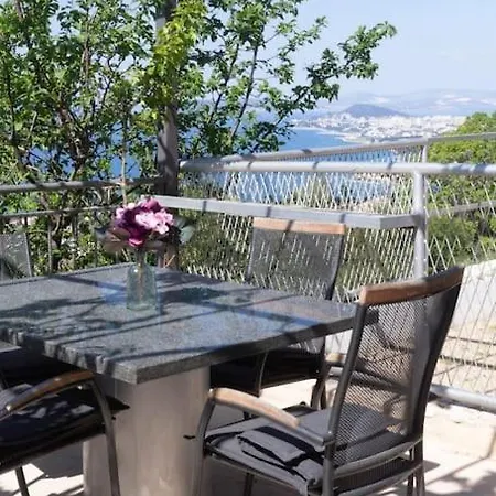 Split Rustic House On The Hill For 10 People *